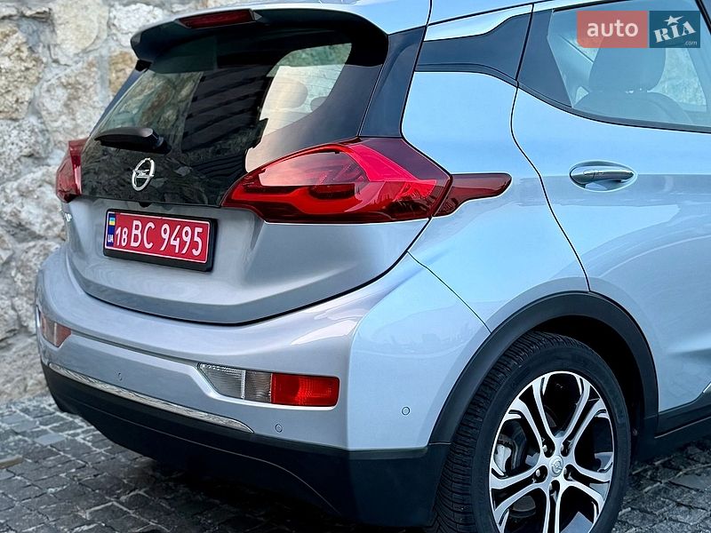 Хэтчбек Opel Ampera-e 2017 в Ровно
