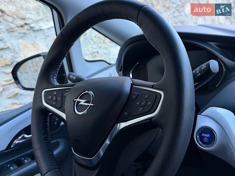 Хэтчбек Opel Ampera-e 2017 в Ровно