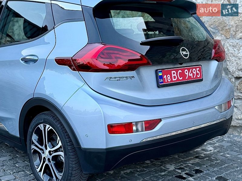 Хэтчбек Opel Ampera-e 2017 в Ровно