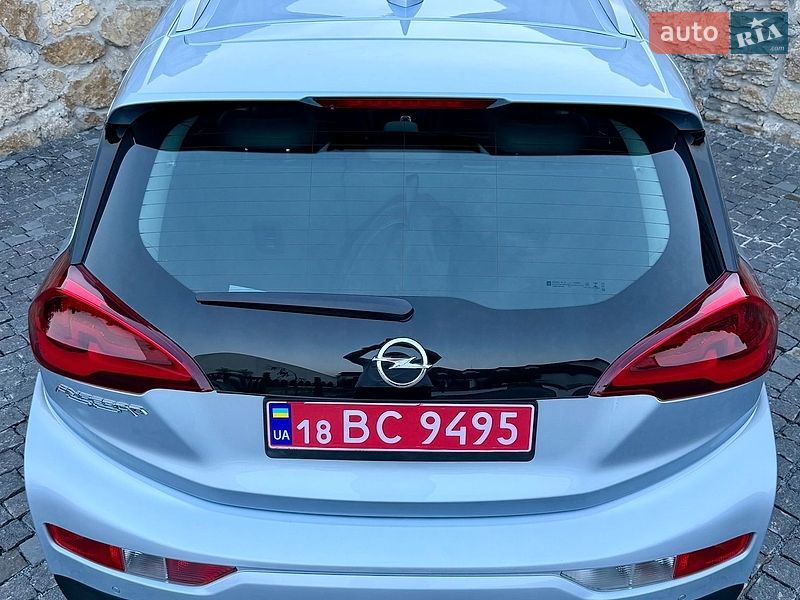 Хэтчбек Opel Ampera-e 2017 в Ровно