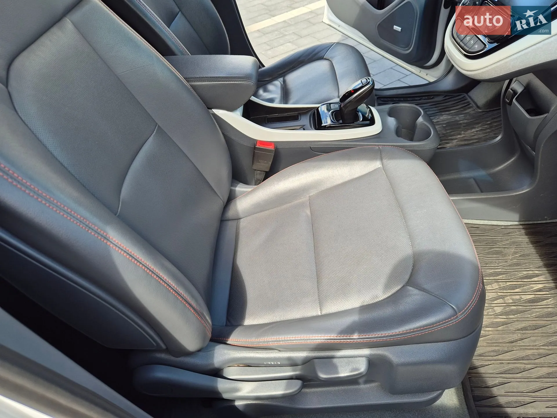2017 Opel Ampera - мініатюра 10