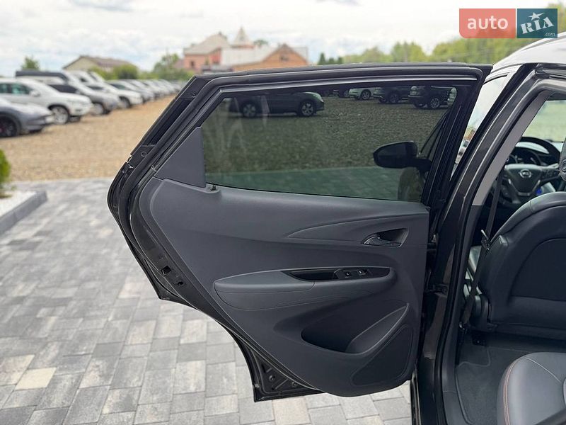 Хэтчбек Opel Ampera-e 2018 в Коломые фото 25 Хэтчбек Opel Ampera-e 2018 в Коломые