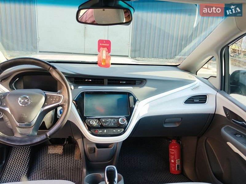 Хэтчбек Opel Ampera-e 2019 в Ровно