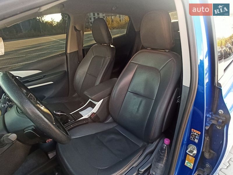 Хэтчбек Opel Ampera-e 2017 в Хмельницком