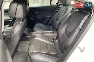 Хэтчбек Opel Ampera 2012 в 