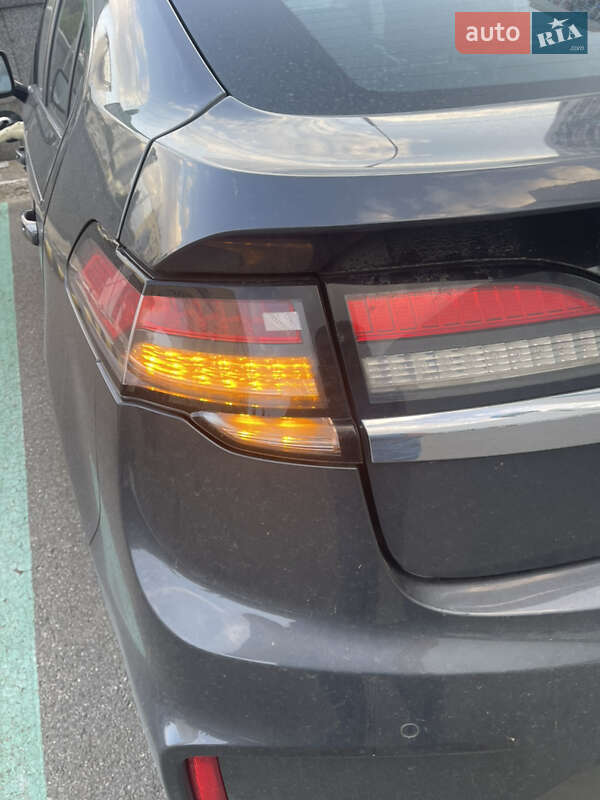 Хэтчбек Opel Ampera 2012 в Киеве фото 14 Хэтчбек Opel Ampera 2012 в Киеве