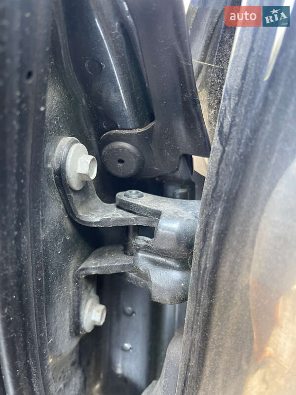 Хэтчбек Opel Ampera 2012 в Киеве фото 27 Хэтчбек Opel Ampera 2012 в Киеве