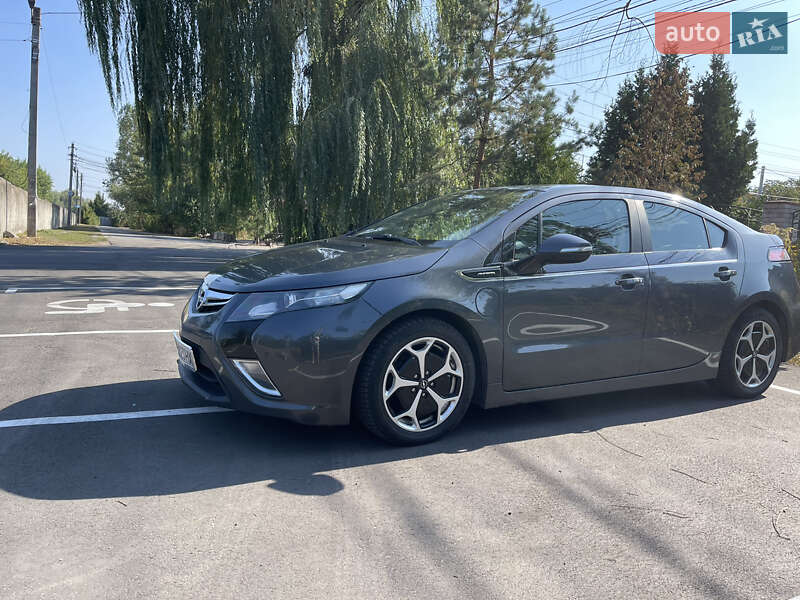 Opel Ampera 2012