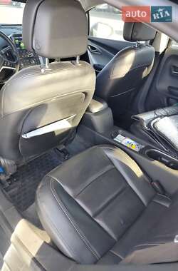Хэтчбек Opel Ampera 2012 в 
