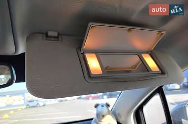 Хэтчбек Opel Ampera 2012 в 