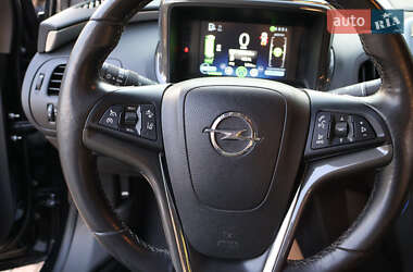 Хэтчбек Opel Ampera 2012 в 