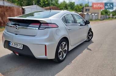 Хэтчбек Opel Ampera 2011 в 