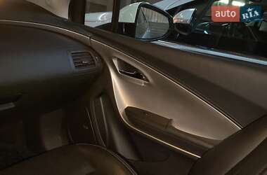Хетчбек Opel Ampera 2011 в 