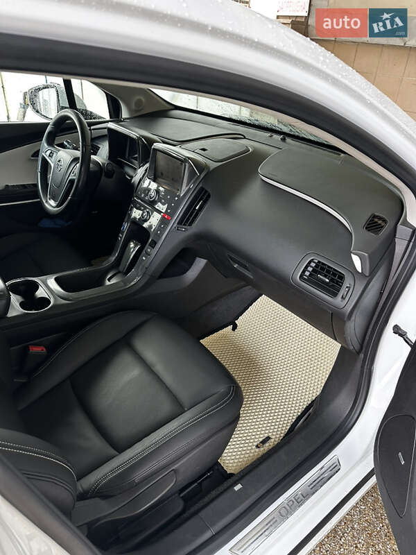 Хетчбек Opel Ampera 2012 в Києві