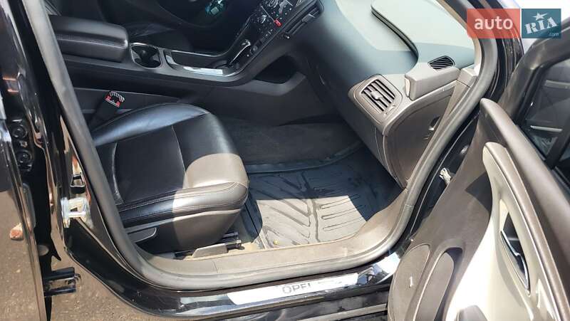 Хэтчбек Opel Ampera 2012 в Вознесенске