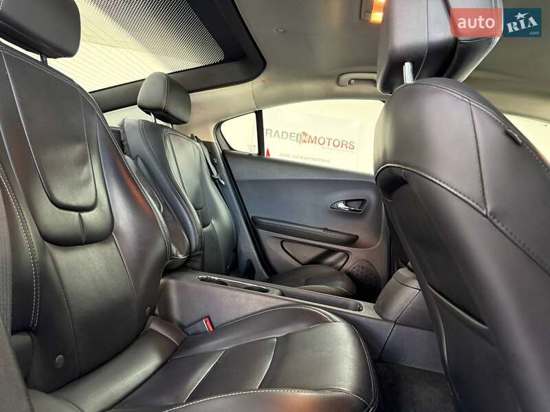 Хэтчбек Opel Ampera 2012 в Киеве