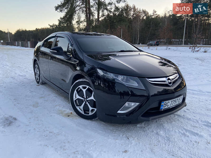 Хэтчбек Opel Ampera 2011 в Яворове