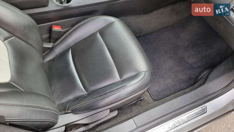 Хэтчбек Opel Ampera 2011 в Черкассах