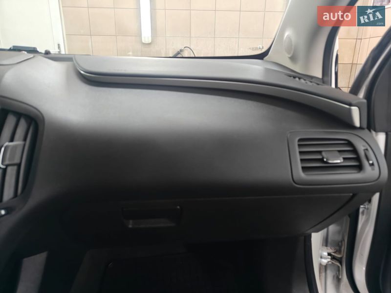 Хэтчбек Opel Ampera 2012 в Монастырище