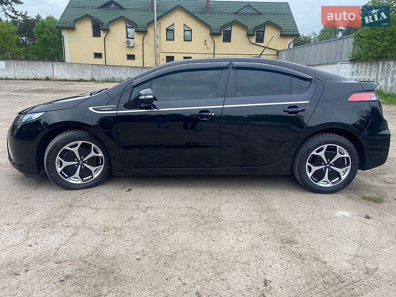 Хэтчбек Opel Ampera 2011 в Яворове