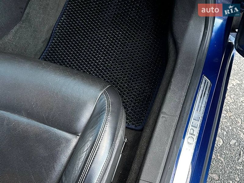 Хэтчбек Opel Ampera 2011 в Киеве
