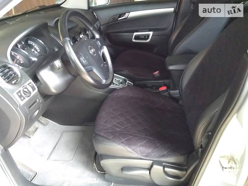 Позашляховик / Кросовер Opel Antara 2011 в Києві