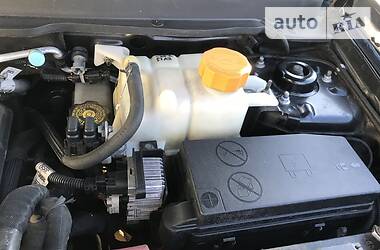 Позашляховик / Кросовер Opel Antara 2012 в 