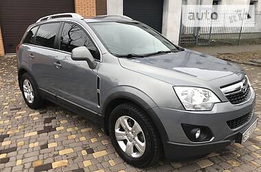 Позашляховик / Кросовер Opel Antara 2013 в 