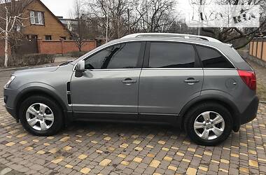 Позашляховик / Кросовер Opel Antara 2013 в 