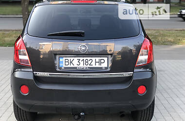 Внедорожник / Кроссовер Opel Antara 2013 в Ровно