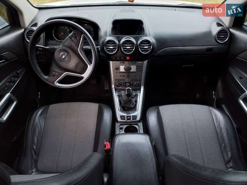 Внедорожник / Кроссовер Opel Antara 2013 в Тараще