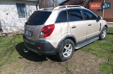 Позашляховик / Кросовер Opel Antara 2012 в 