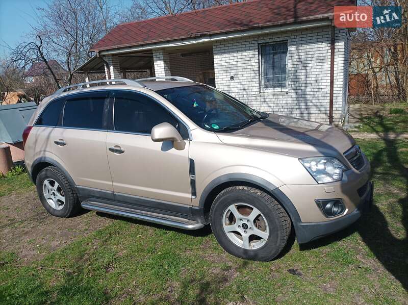 Внедорожник / Кроссовер Opel Antara 2012 в Киеве