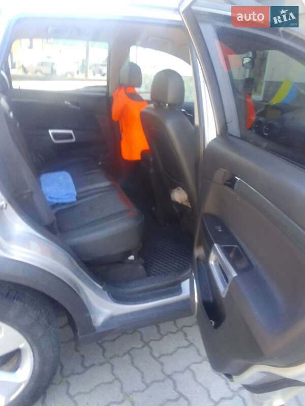 Внедорожник / Кроссовер Opel Antara 2011 в Черновцах