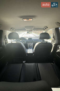 Внедорожник / Кроссовер Opel Antara 2011 в 