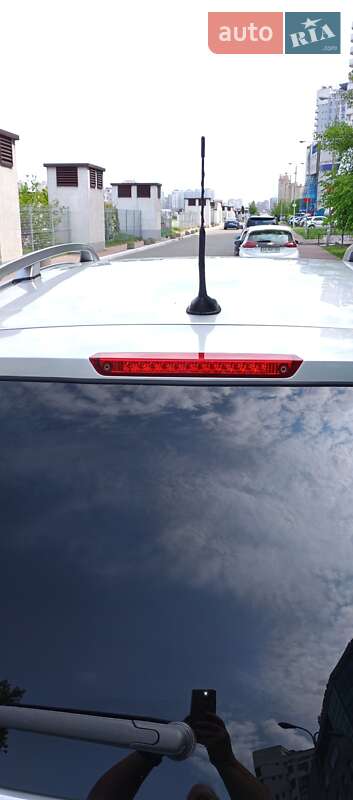 Внедорожник / Кроссовер Opel Antara 2010 в Киеве