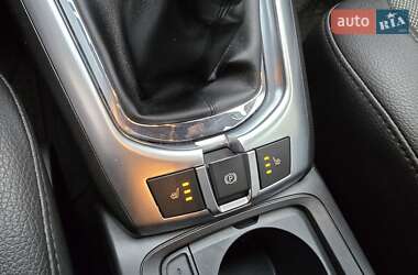 Внедорожник / Кроссовер Opel Antara 2011 в 