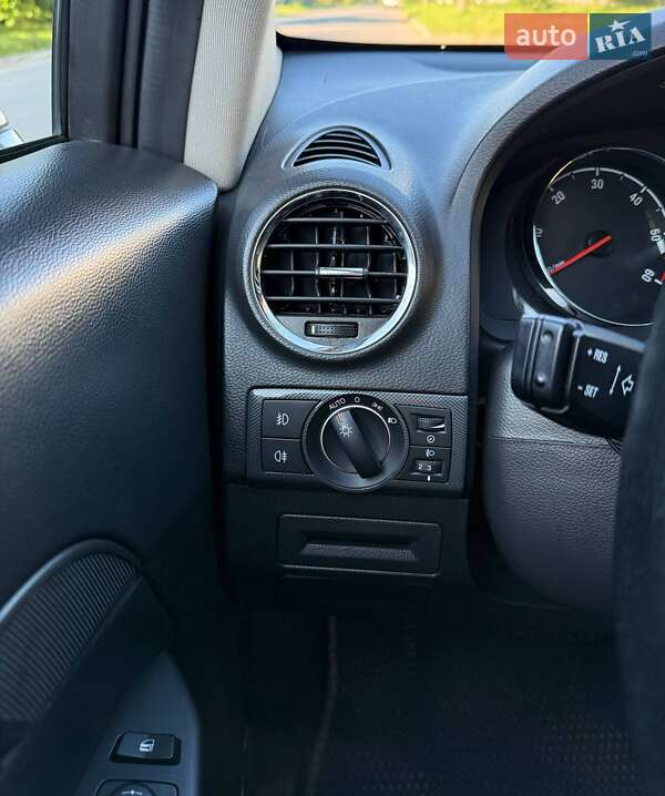 Внедорожник / Кроссовер Opel Antara 2013 в Ивано-Франковске