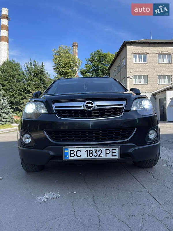 Позашляховик / Кросовер Opel Antara 2011 в Львові
