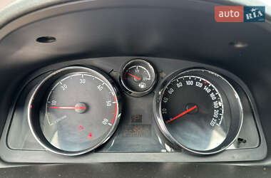 Внедорожник / Кроссовер Opel Antara 2010 в 