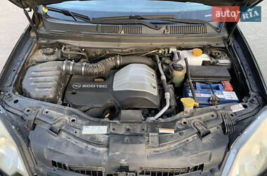 Внедорожник / Кроссовер Opel Antara 2006 в 