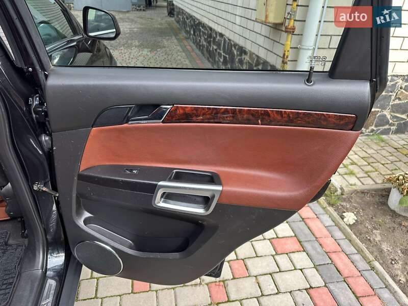 Позашляховик / Кросовер Opel Antara 2010 в Луцьку