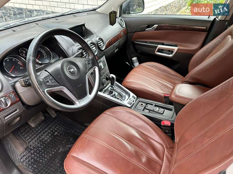 Позашляховик / Кросовер Opel Antara 2010 в Луцьку