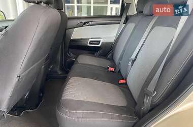 Внедорожник / Кроссовер Opel Antara 2012 в 