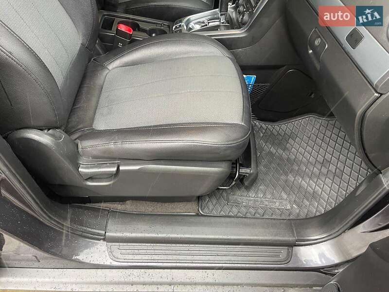 Внедорожник / Кроссовер Opel Antara 2013 в Черновцах