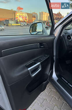 Внедорожник / Кроссовер Opel Antara 2013 в 