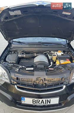 Внедорожник / Кроссовер Opel Antara 2011 в 