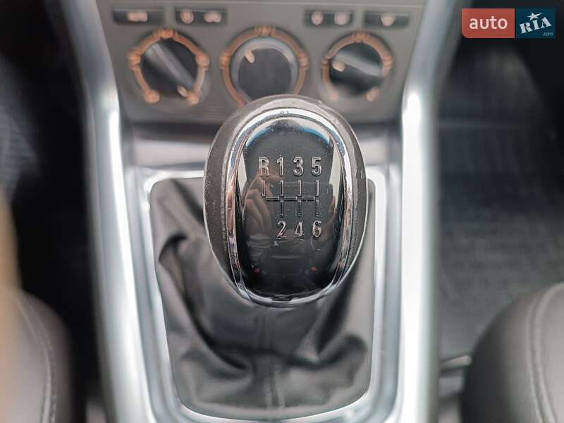Внедорожник / Кроссовер Opel Antara 2012 в Виннице