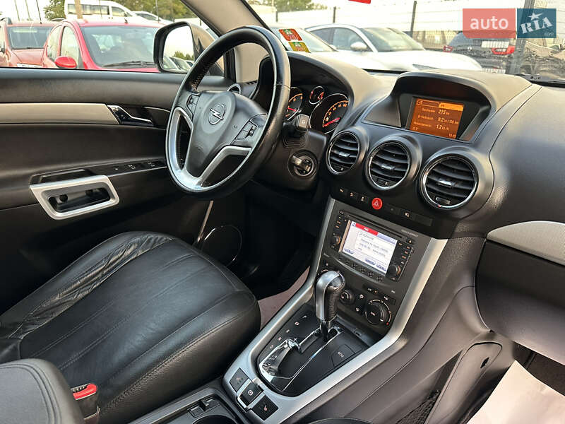 Позашляховик / Кросовер Opel Antara 2014 в Івано-Франківську