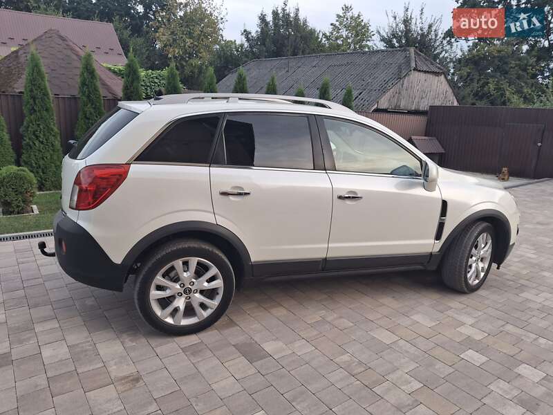 Позашляховик / Кросовер Opel Antara 2012 в Івано-Франківську